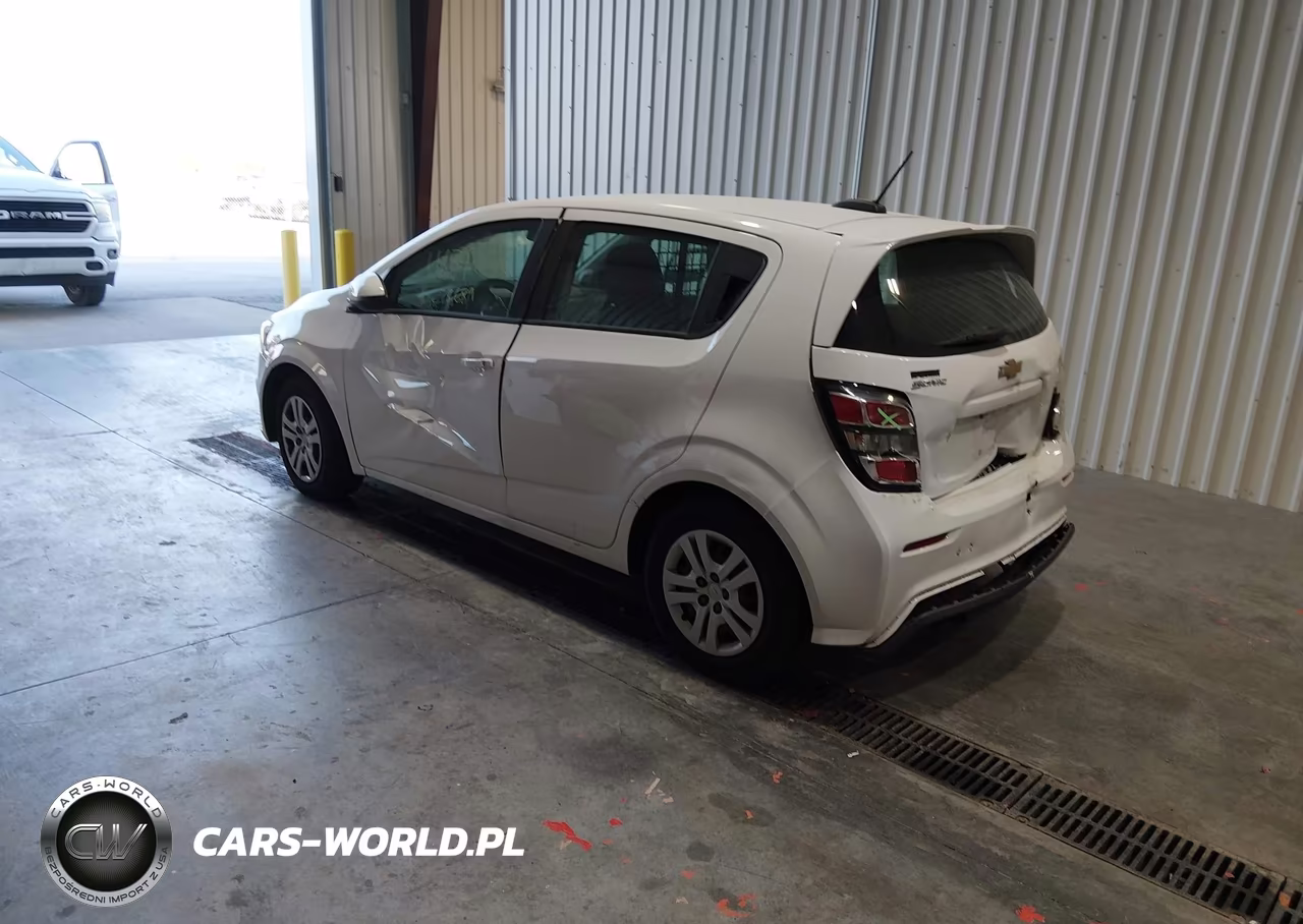 2019 Chevrolet Sonic Lt Auto VIN:1G1JG6SB7K4144442 - 3
