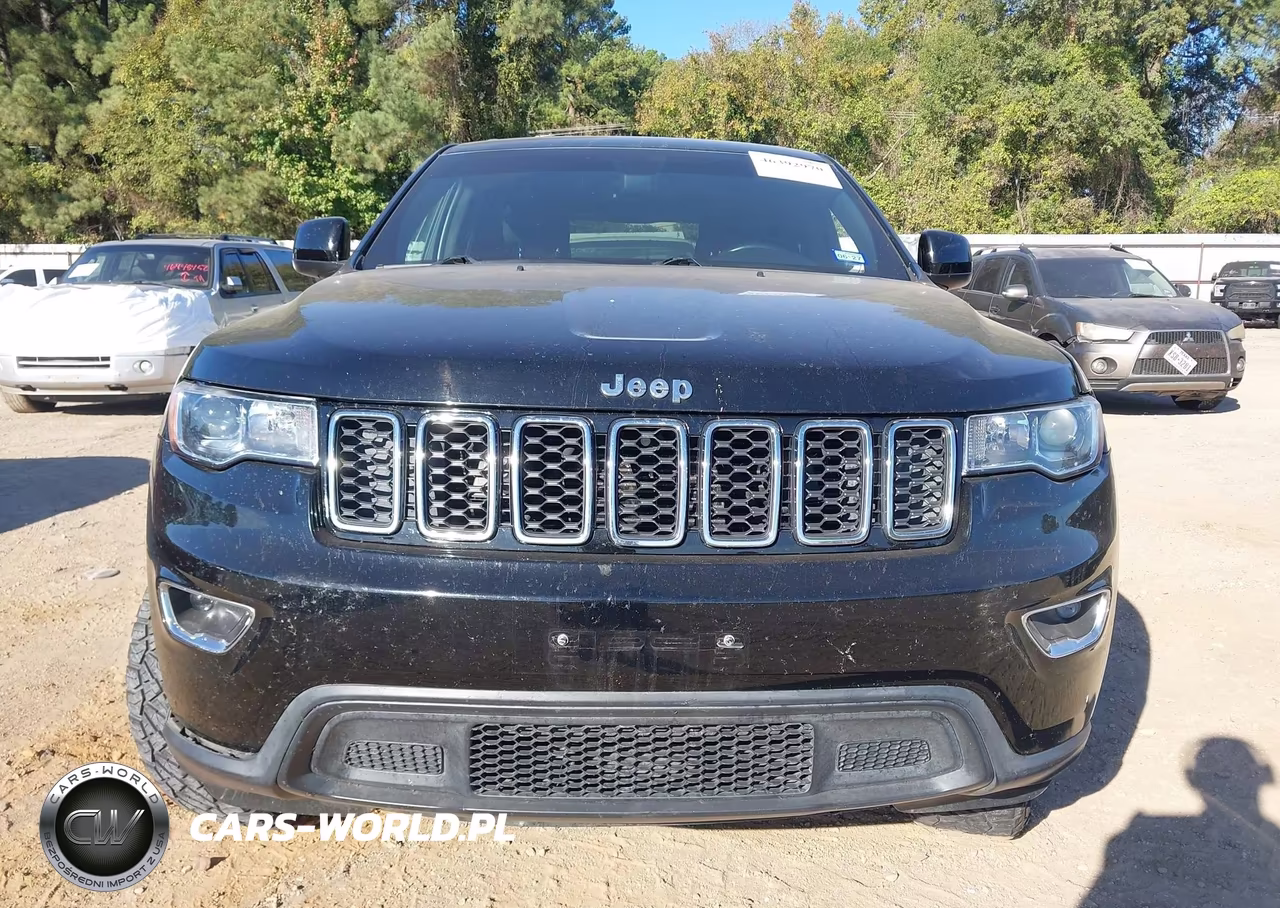 2017 Jeep Grand Cherokee Laredo 4X2 VIN:1C4RJEAG8HC780191 - 12