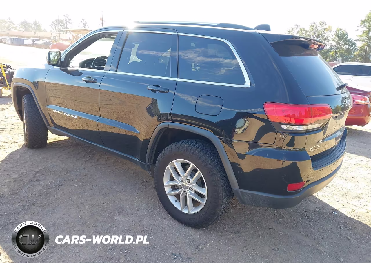 2017 Jeep Grand Cherokee Laredo 4X2 VIN:1C4RJEAG8HC780191 - 3