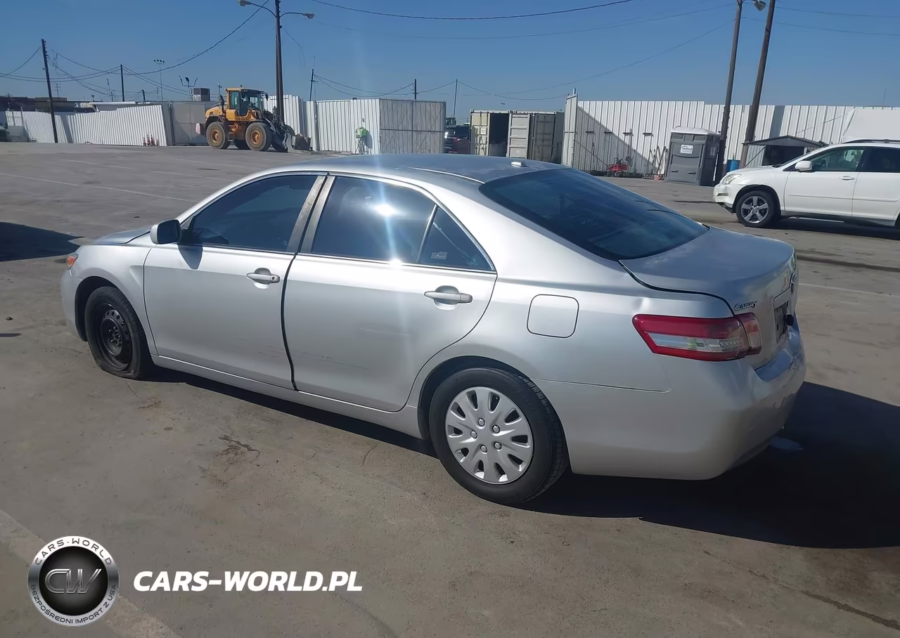 2011 Toyota Camry VIN:4T4BF3EKXBR131324 - 3