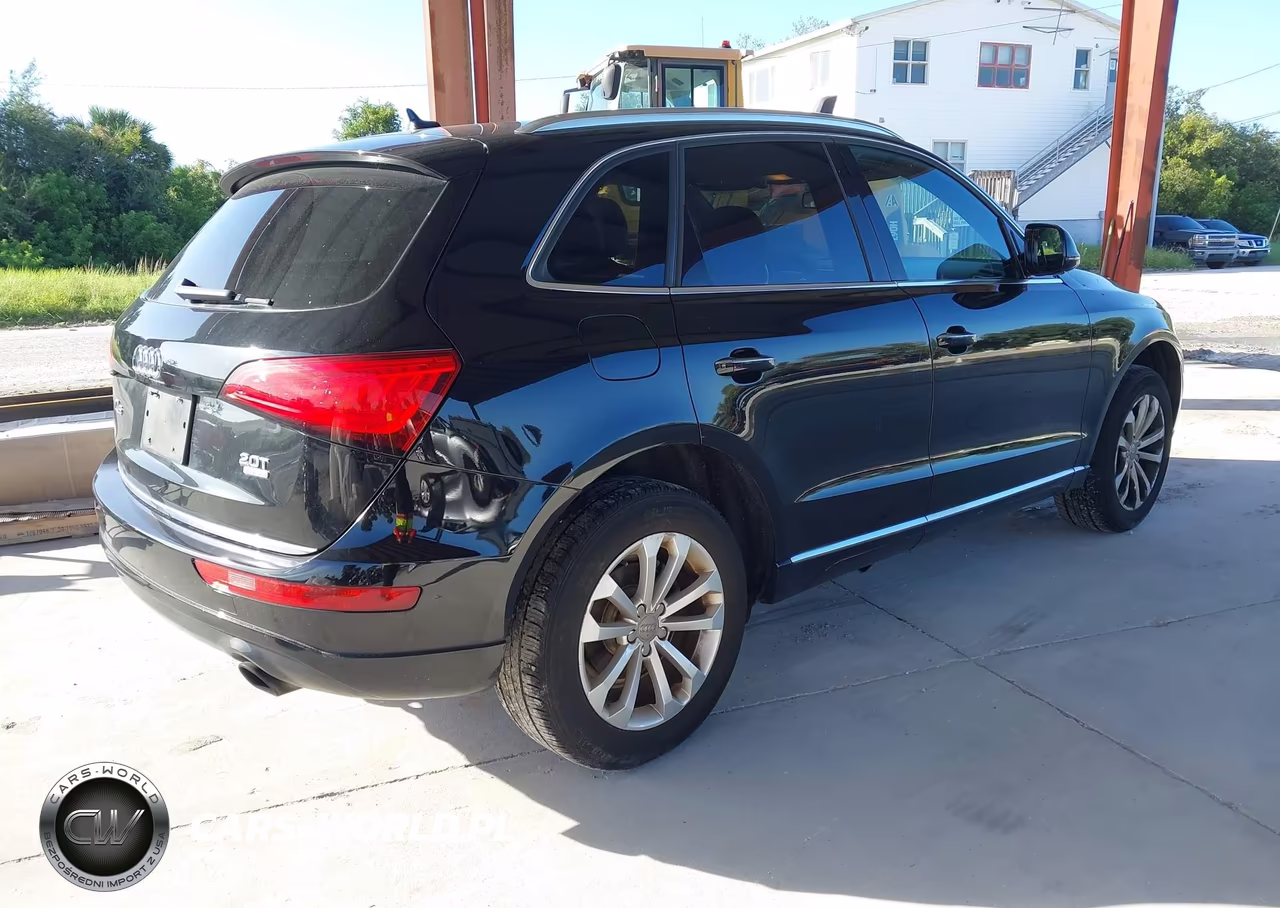 2016 Audi Q5 2.0T Premium VIN:WA1C2AFP8GA093883 - 4