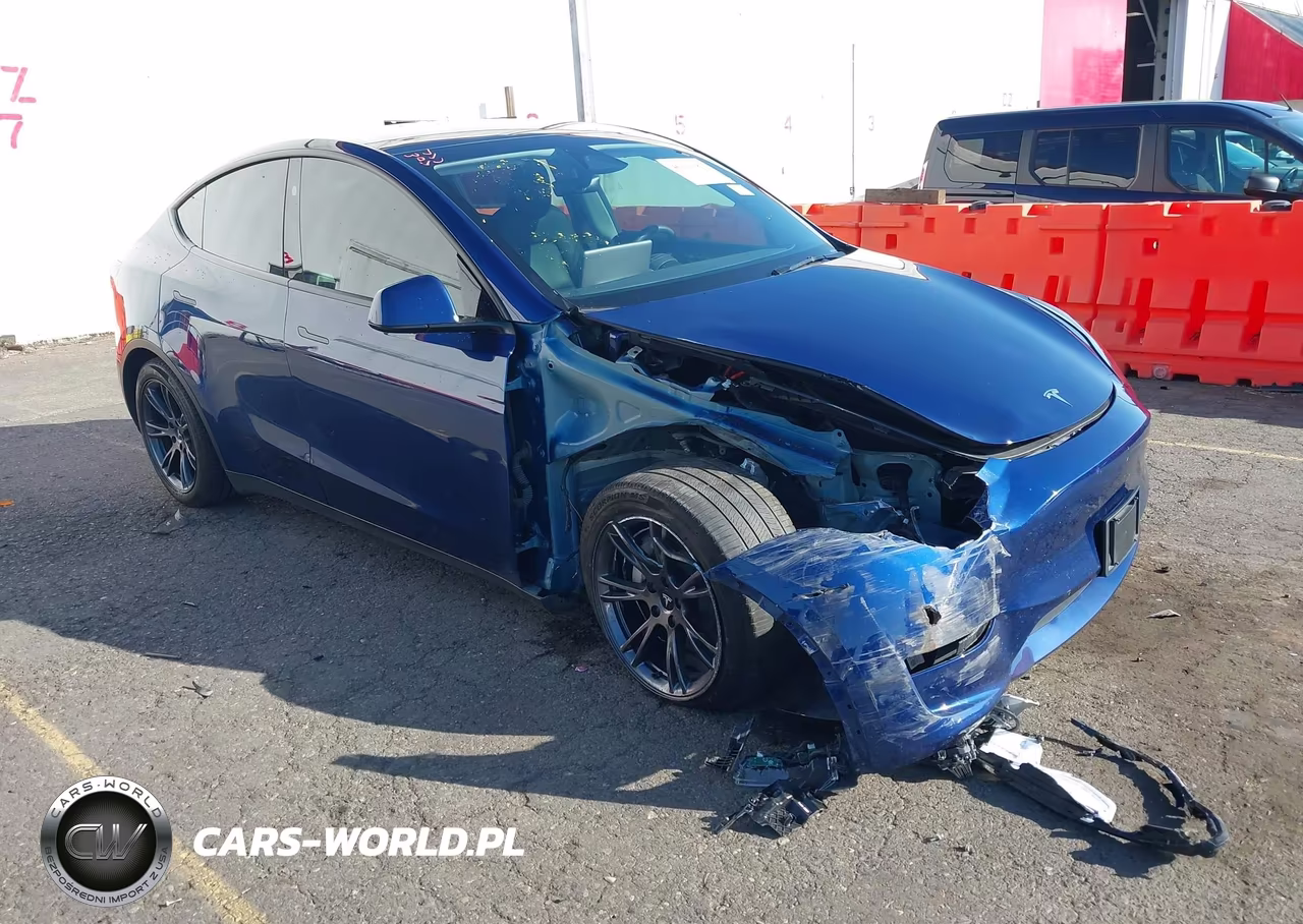 2025 Tesla Model Y Long Range Dual Motor All-Wheel Drive – zdjęcie 1 z 18