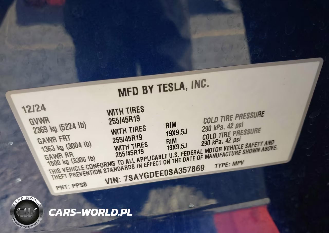 2025 Tesla Model Y Long Range Dual Motor All-Wheel Drive VIN:7SAYGDEE0SA357869 - 9