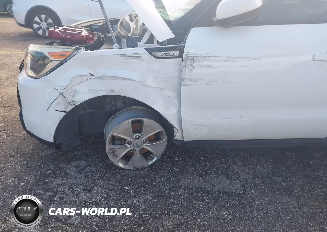 2016 Kia Soul + VIN:KNDJP3A57G7333258 - 6