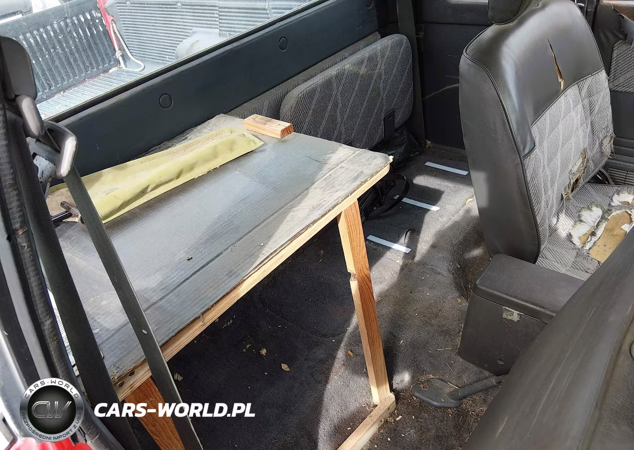1992 Mazda B2600 Cab Plus VIN:JM2UF3142N0278002 - 8