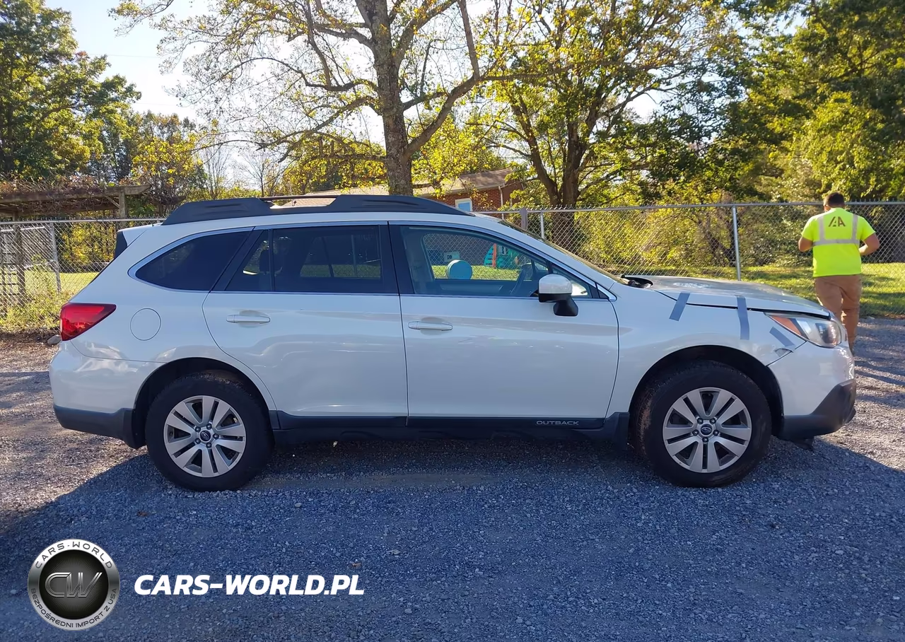2015 Subaru Outback 2.5I Premium VIN:4S4BSBDC8F3239673 - 14