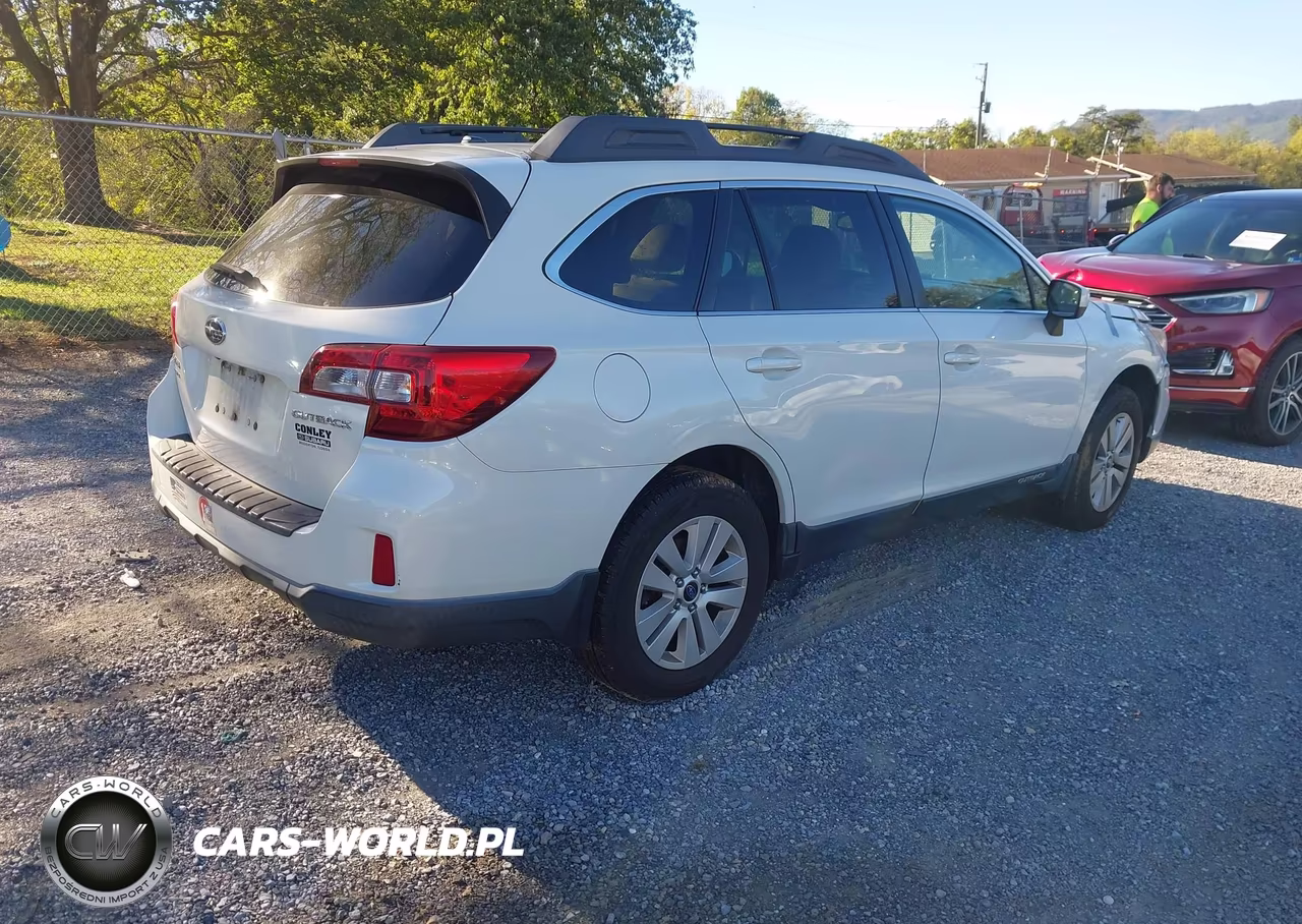 2015 Subaru Outback 2.5I Premium VIN:4S4BSBDC8F3239673 - 4