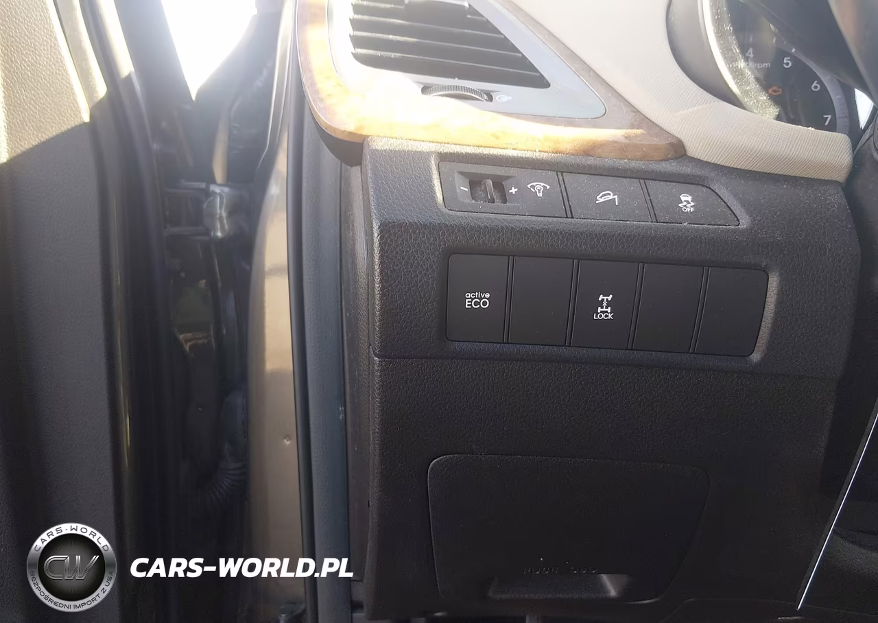 2014 Hyundai Santa Fe Sport 2.4L VIN:5XYZUDLB1EG217168 - 15