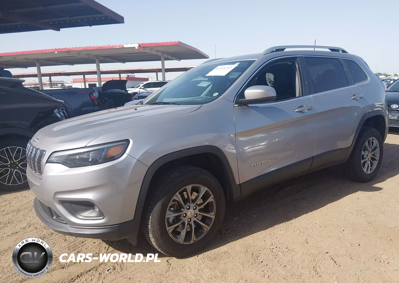 2019 Jeep Cherokee Latitude Plus 4X4 VIN:1C4PJMLX6KD351681 - 2
