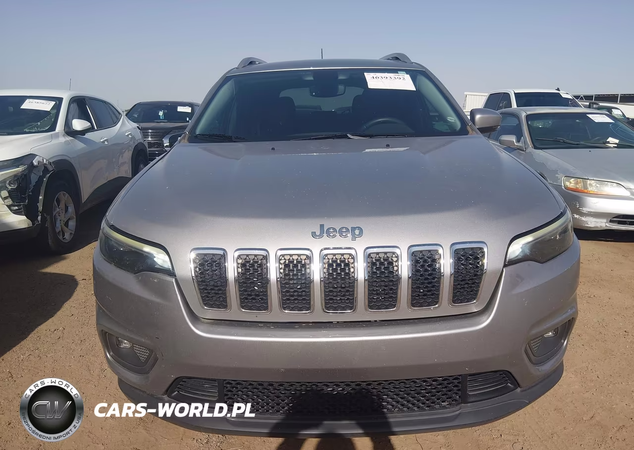 2019 Jeep Cherokee Latitude Plus 4X4 VIN:1C4PJMLX6KD351681 - 6