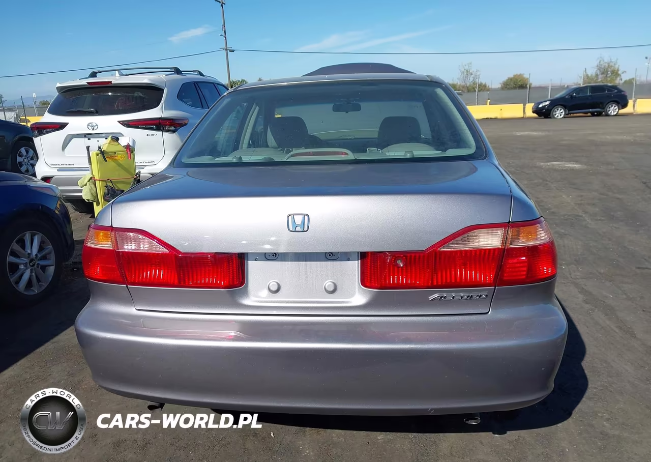 2000 Honda Accord 3.0 Ex VIN:1HGCG1659YA037847 - 16