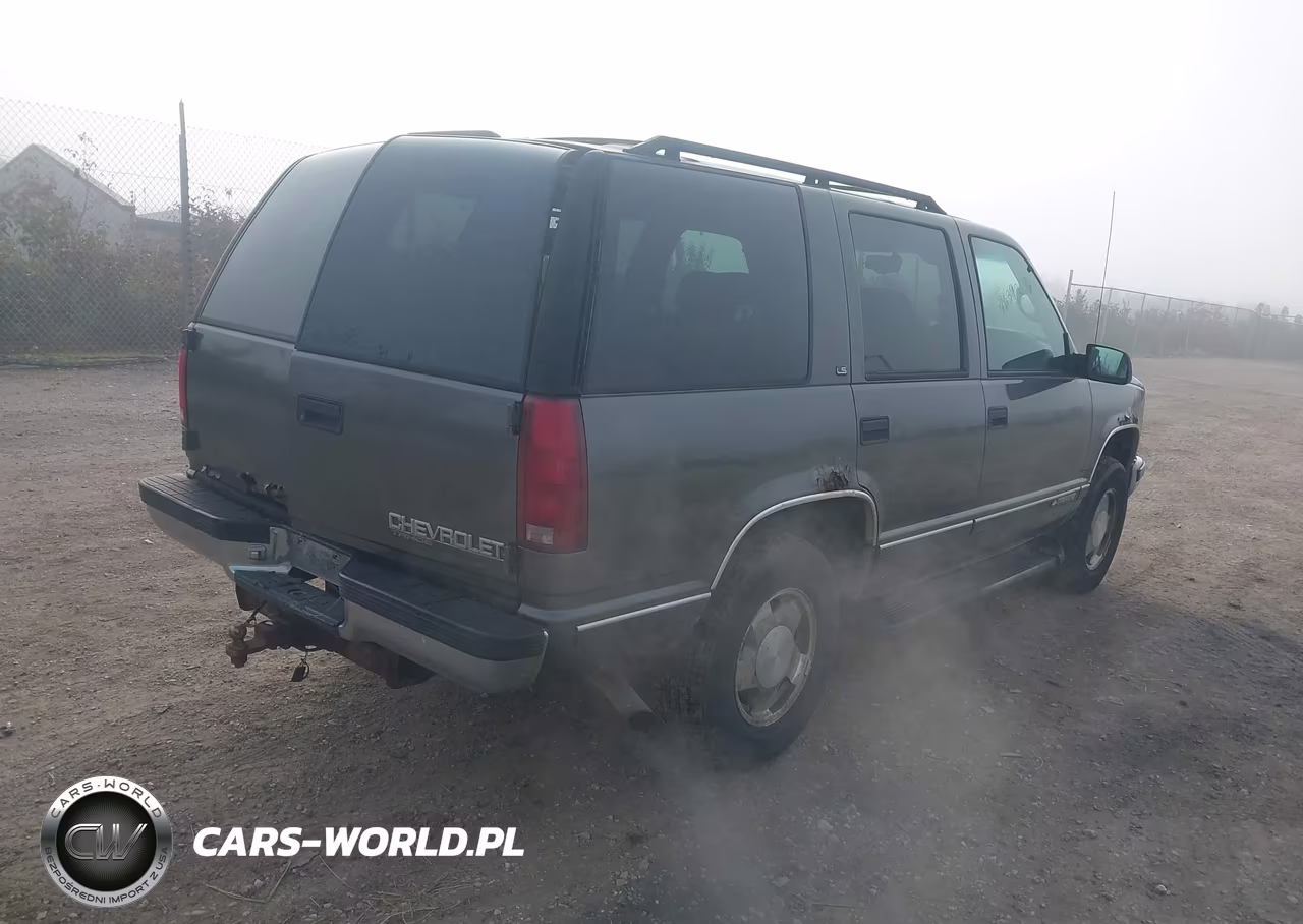 1999 Chevrolet Tahoe Ls VIN:1GNEK13R7XJ565101 - 4