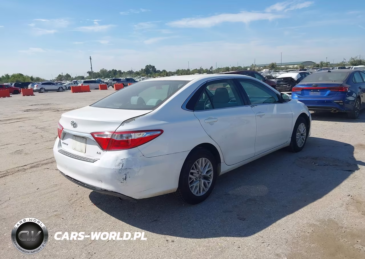 2016 Toyota Camry Le VIN:4T4BF1FK9GR528498 - 4