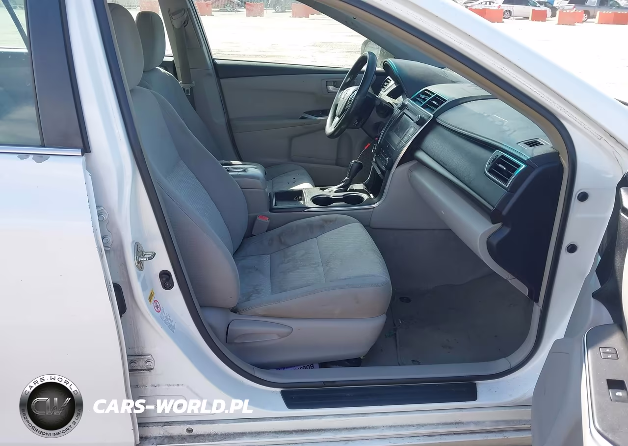 2016 Toyota Camry Le VIN:4T4BF1FK9GR528498 - 5