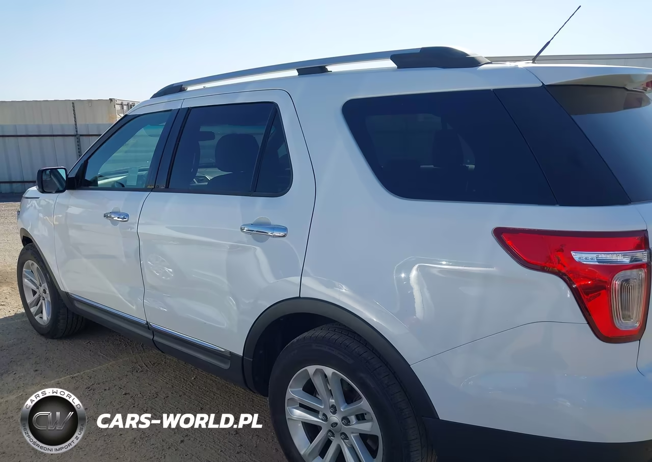 2015 Ford Explorer Xlt VIN:1FM5K7D8XFGB40433 - 15