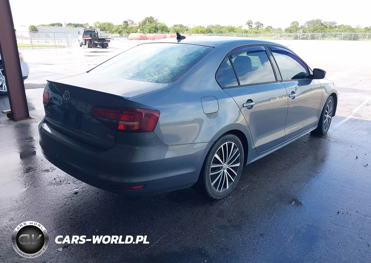 2016 Volkswagen Jetta 1.8T Sport VIN:3VWD17AJ9GM326320 - 4