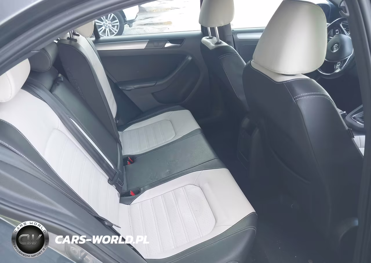 2016 Volkswagen Jetta 1.8T Sport VIN:3VWD17AJ9GM326320 - 8