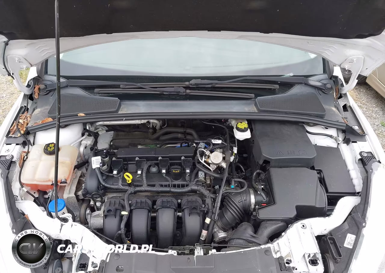 2018 Ford Focus S VIN:1FADP3E23JL203396 - 10