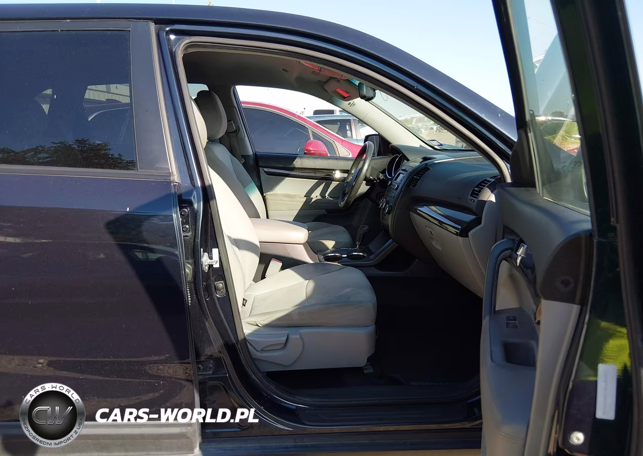 2013 Kia Sorento Lx VIN:5XYKT3A15DG390022 - 5