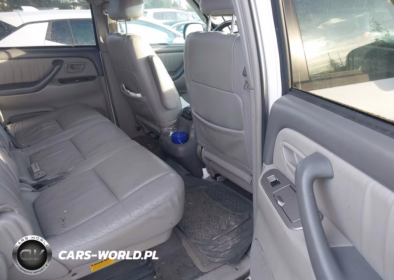 2004 Toyota Sequoia Limited V8 VIN:5TDBT48A64S214885 - 8