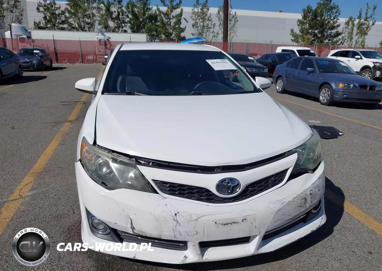 2014 Toyota Camry Se VIN:4T1BF1FK9EU400091 - 12