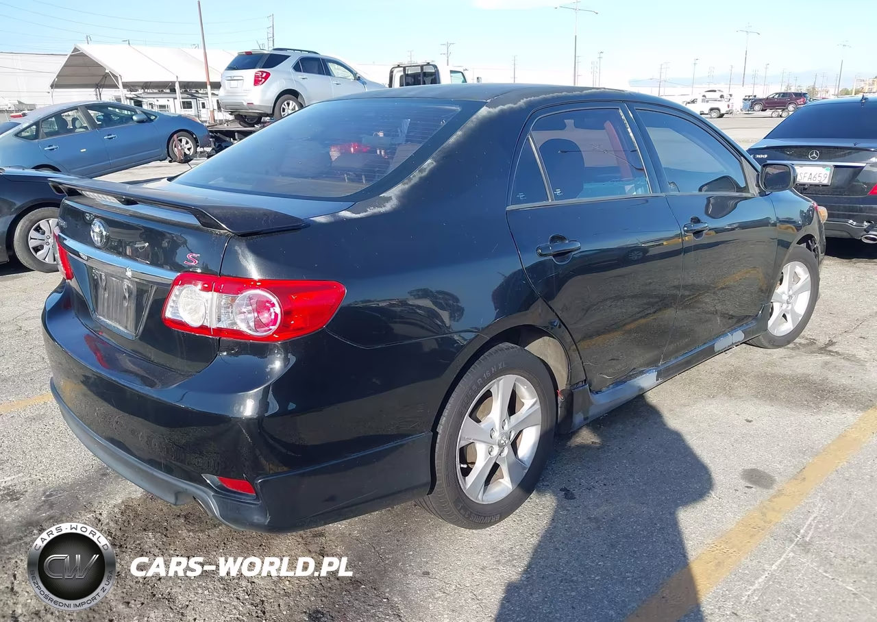 2011 Toyota Corolla S VIN:2T1BU4EEXBC661214 - 4