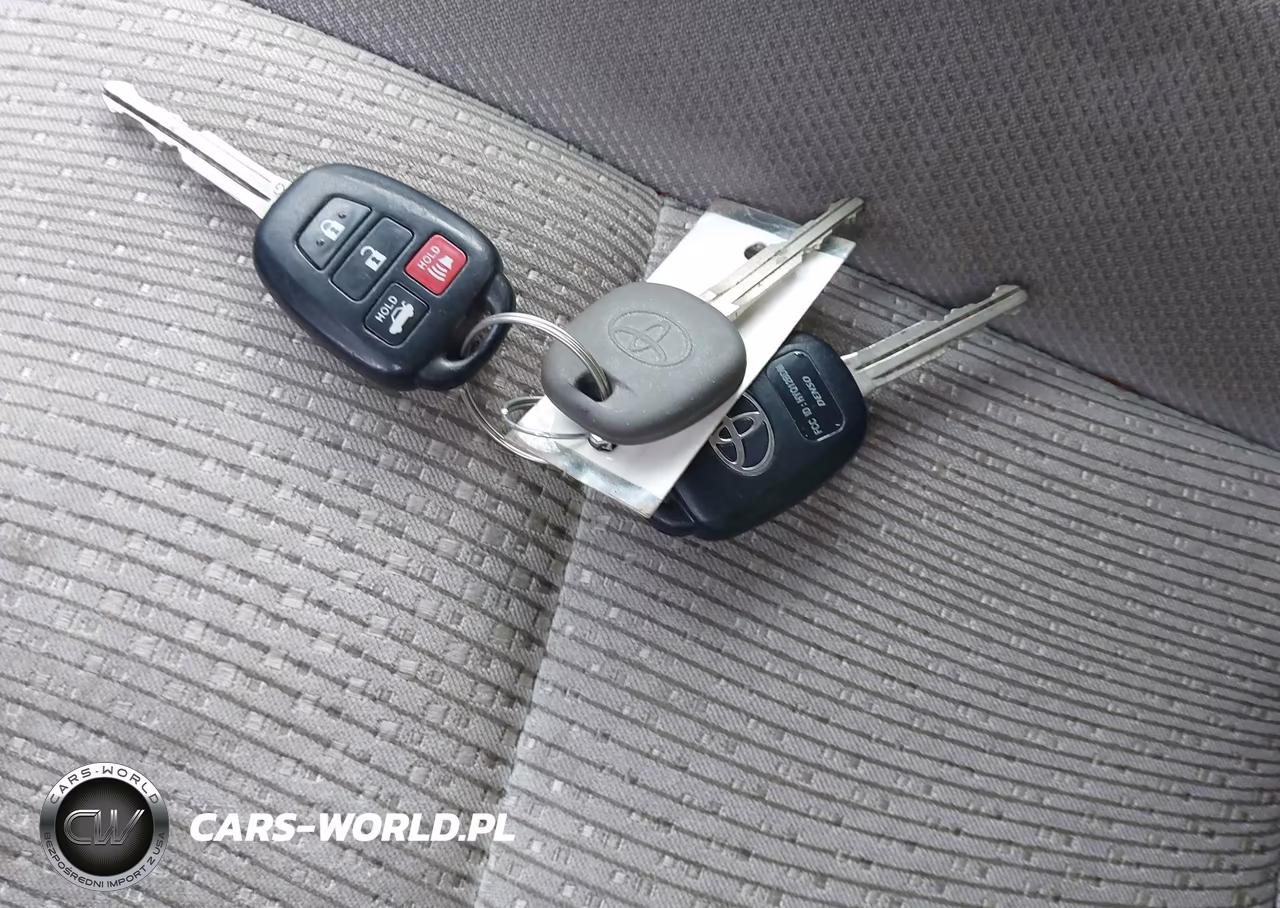 2014 Toyota Camry Le VIN:4T4BF1FK4ER381732 - 11