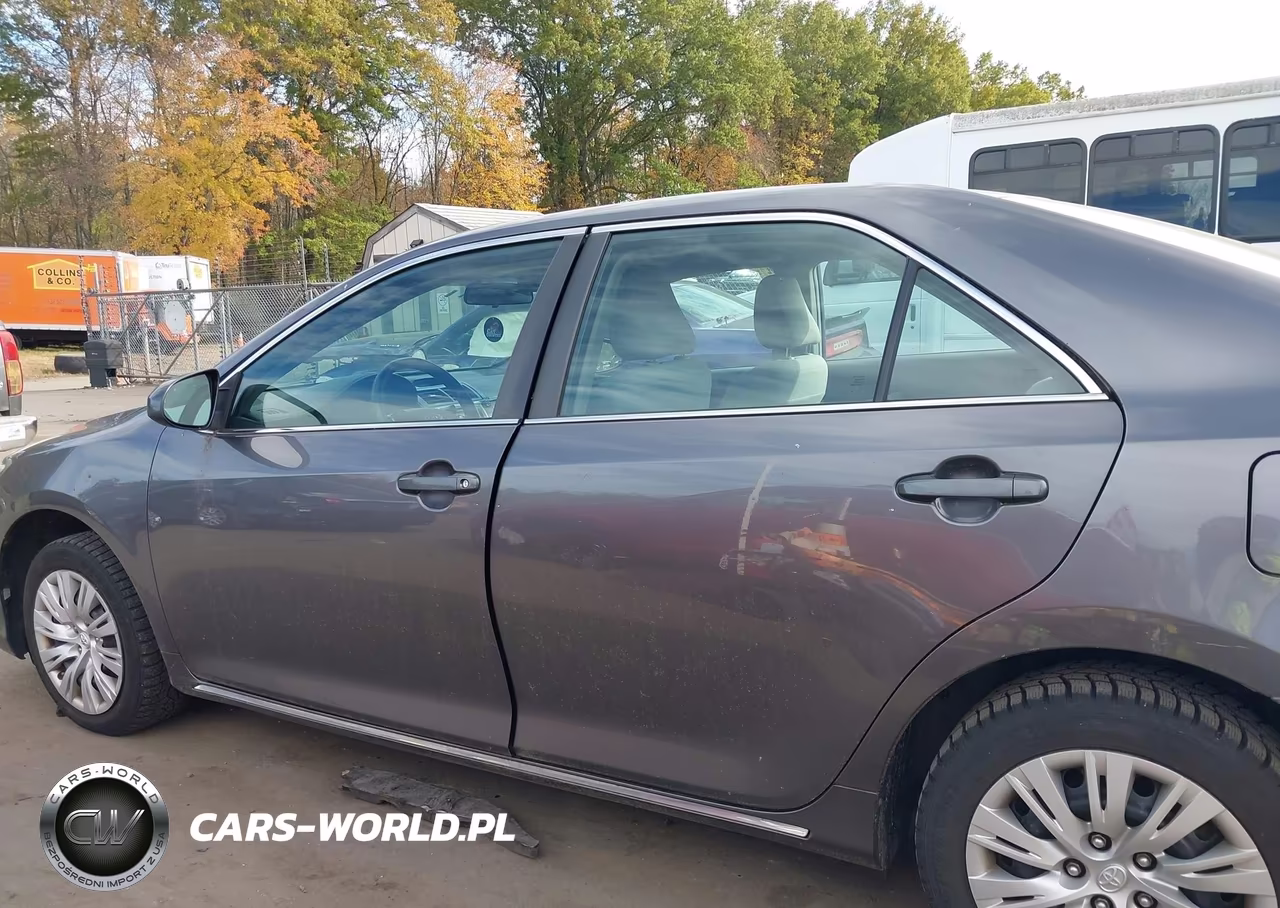 2014 Toyota Camry Le VIN:4T4BF1FK4ER381732 - 14