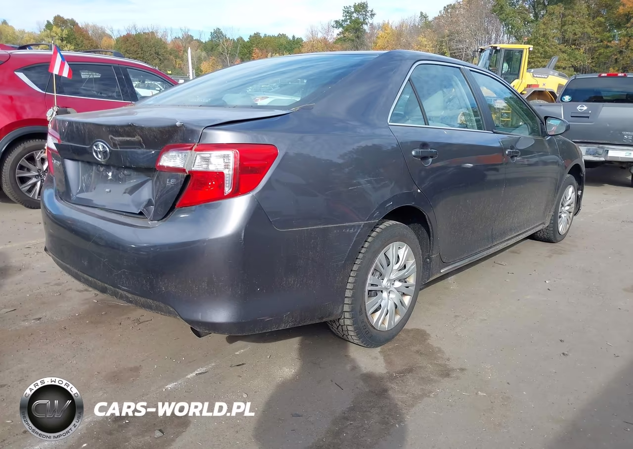 2014 Toyota Camry Le VIN:4T4BF1FK4ER381732 - 4