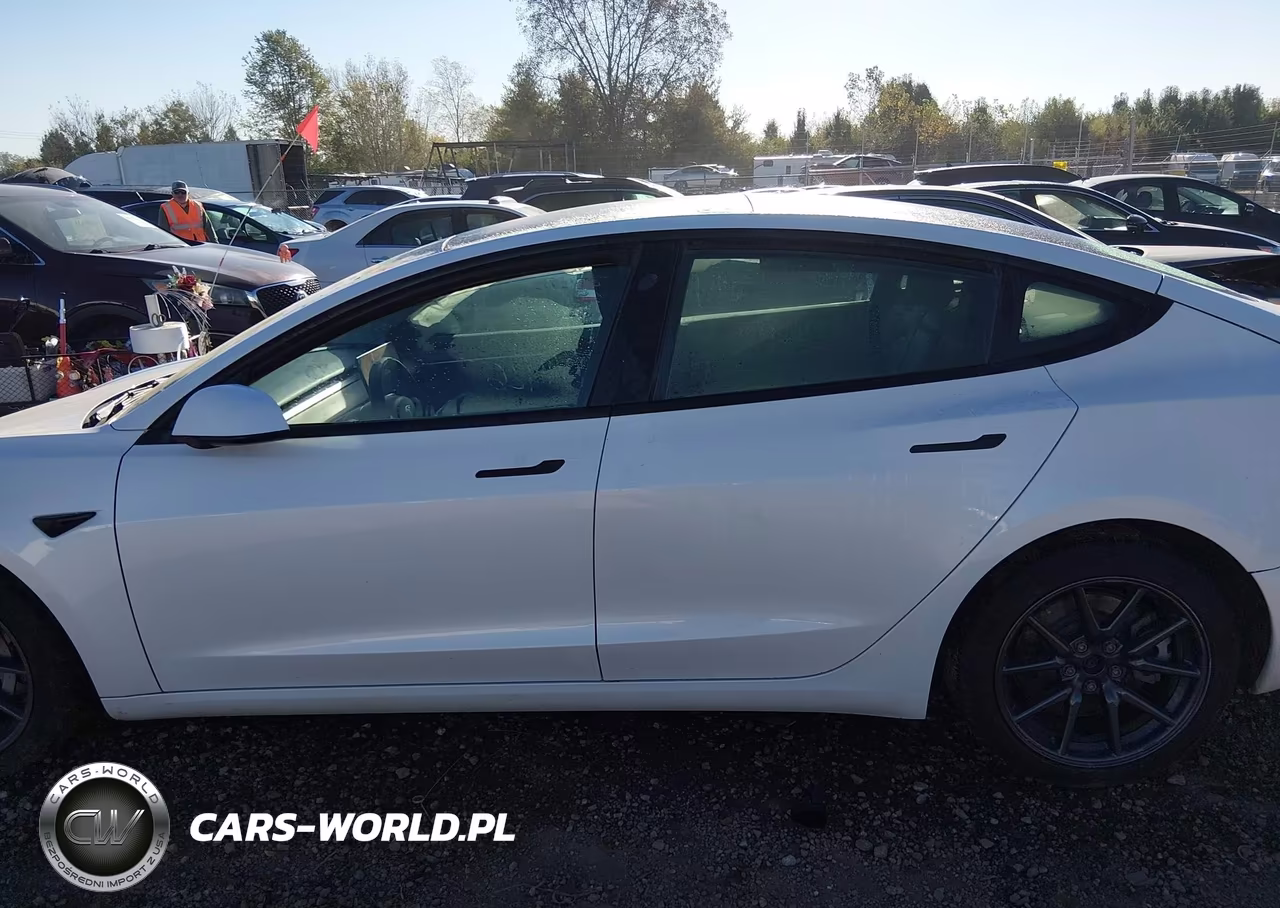 2022 Tesla Model 3 Long Range Dual Motor All-Wheel Drive VIN:5YJ3E1EB9NF130074 - 13