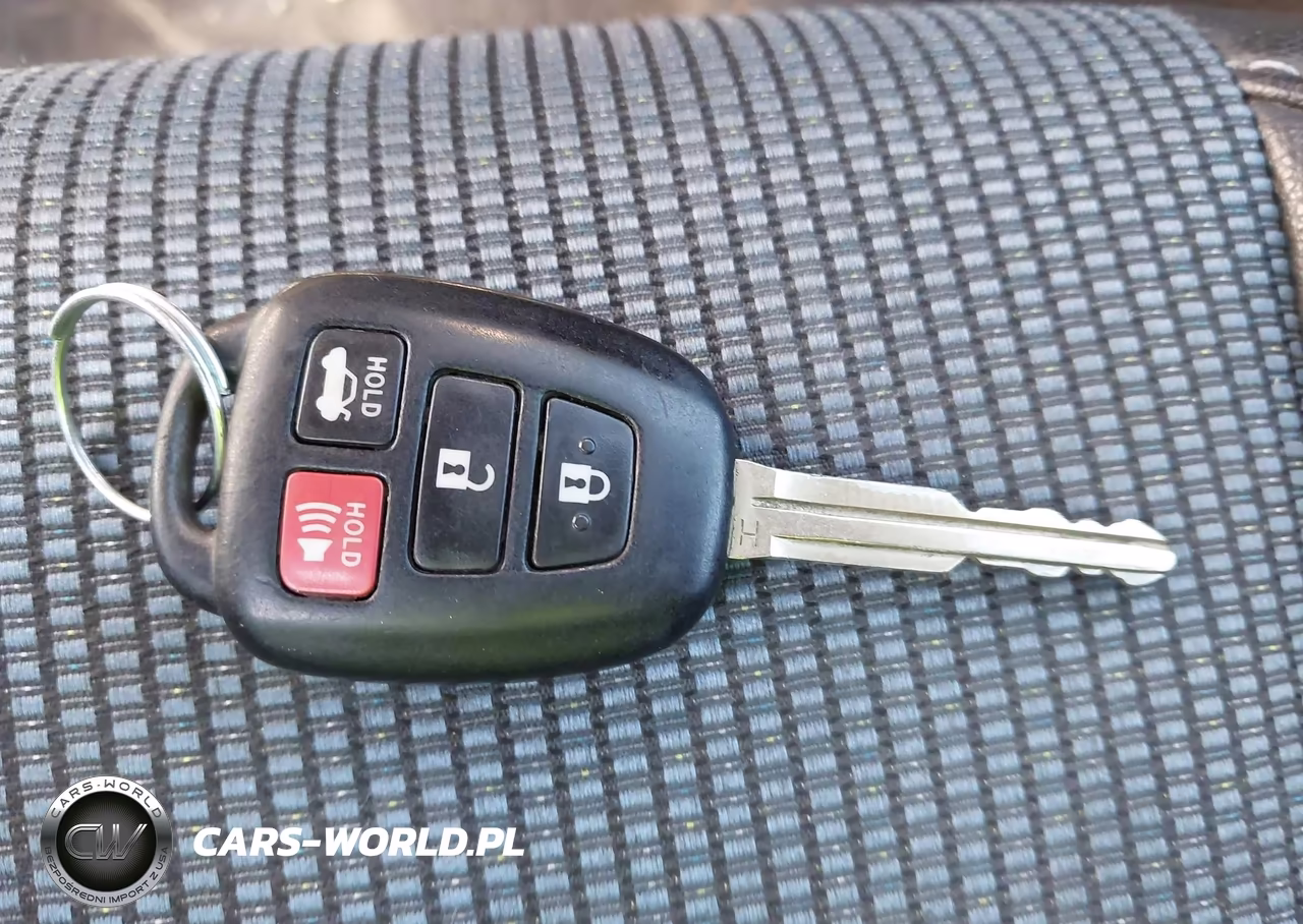 2016 Toyota Corolla S Plus VIN:2T1BURHE4GC486314 - 11