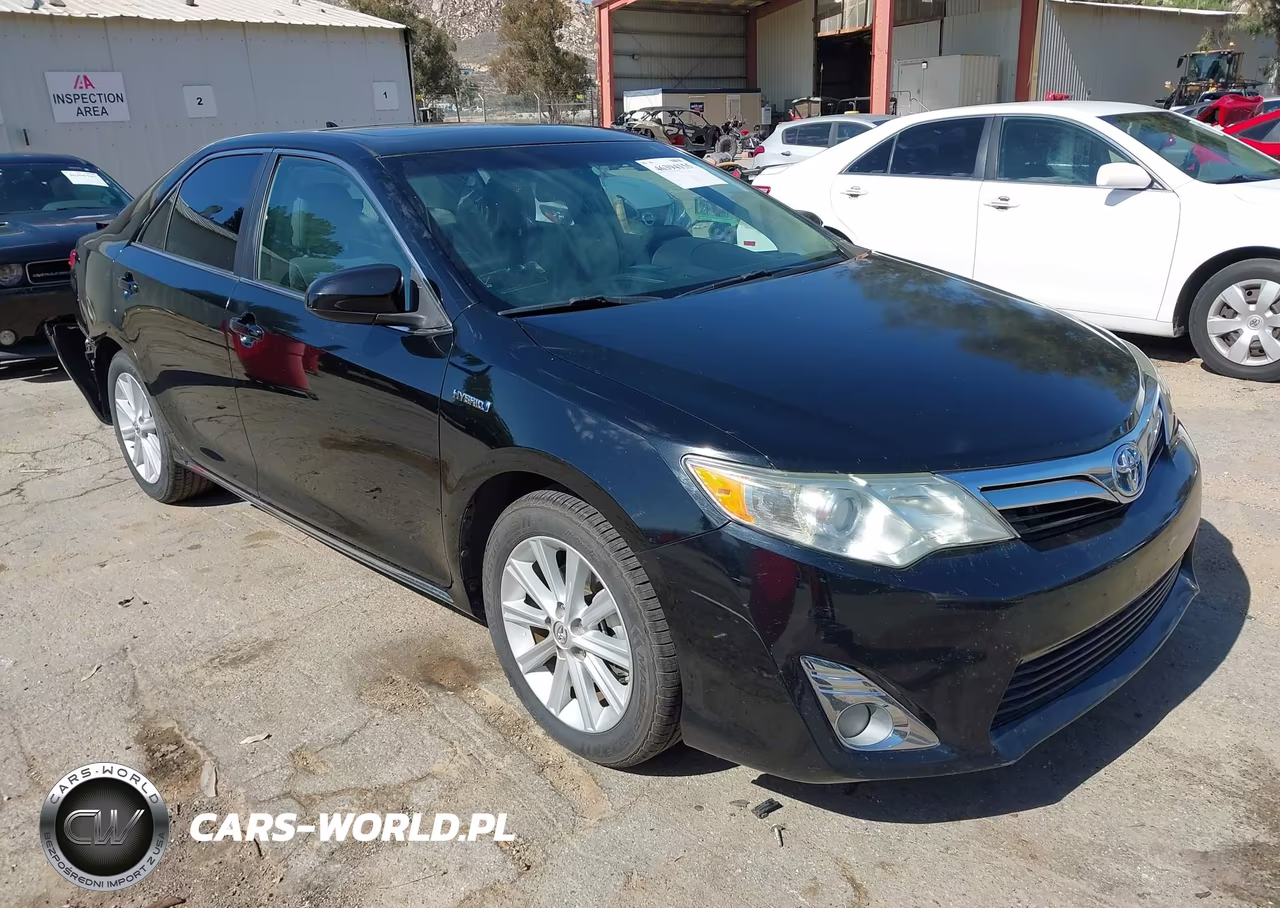 2014 Toyota Camry Hybrid Xle