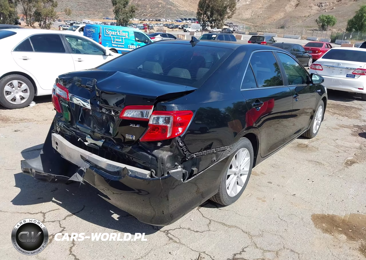 2014 Toyota Camry Hybrid Xle VIN:4T1BD1FK1EU134135 - 4