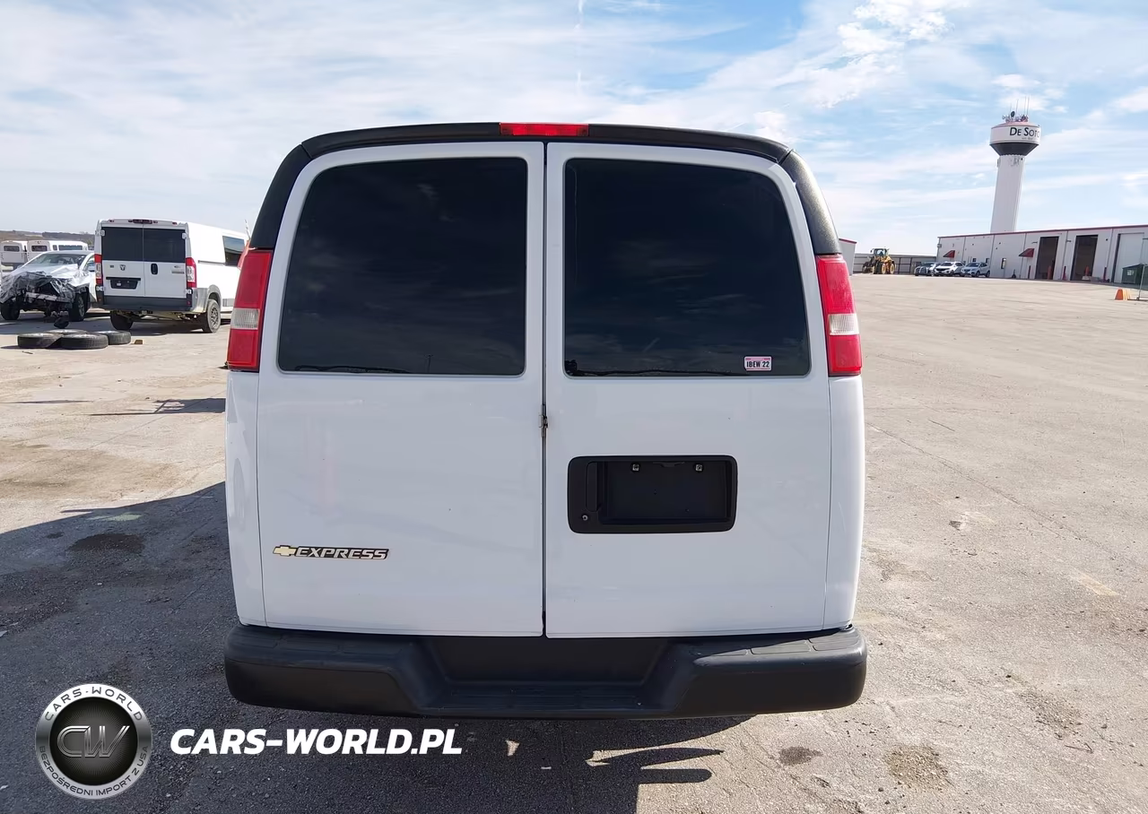 2017 Chevrolet Express 2500 Work Van VIN:1GCWGAFF7H1187928 - 21