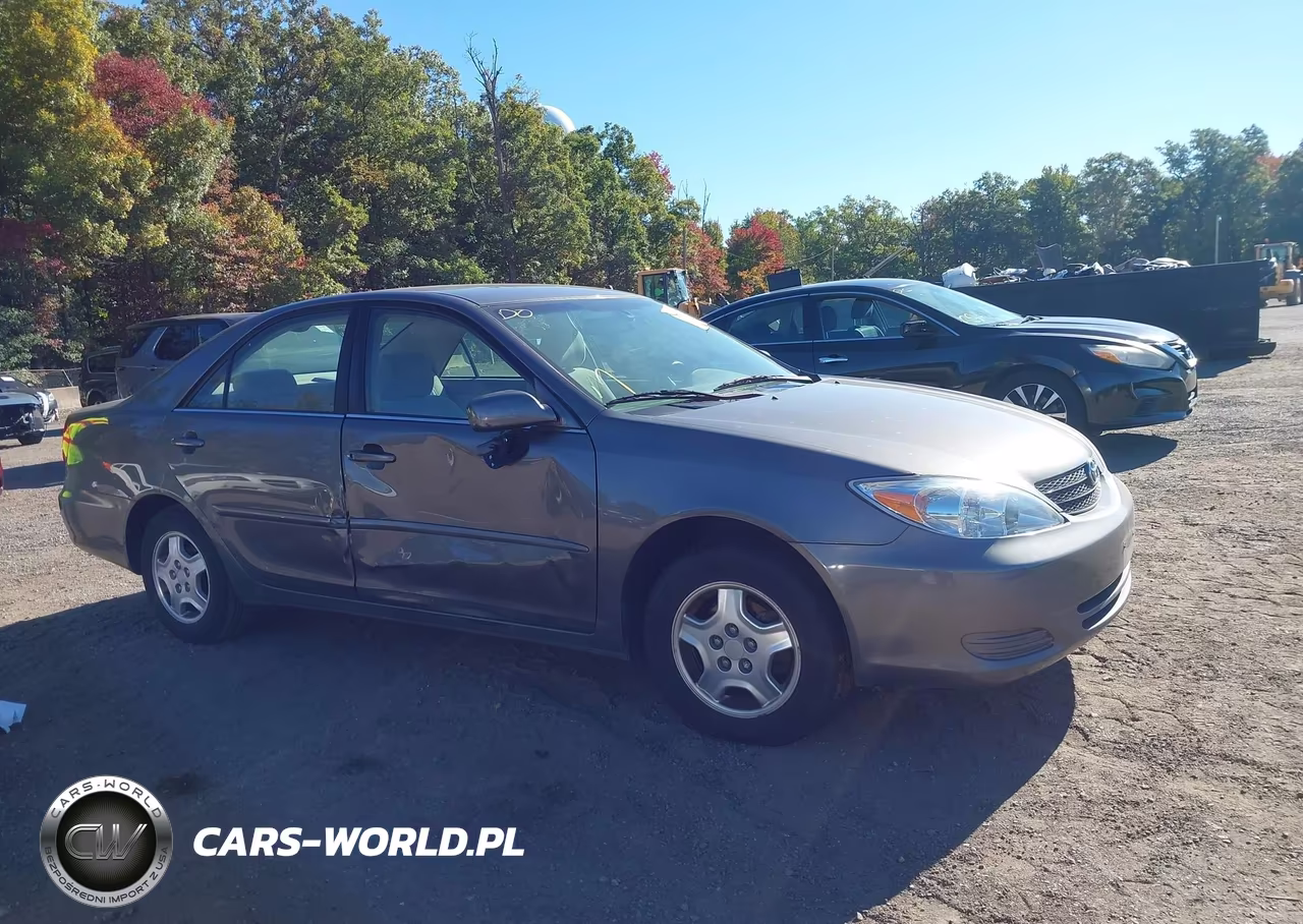 2002 Toyota Camry Le V6 VIN:4T1BF32K42U522080 - 13