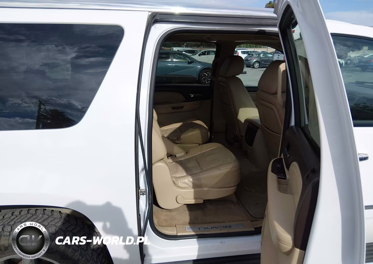 2011 GMC Yukon Xl 1500 Denali VIN:1GKS2MEF2BR353706 - 8