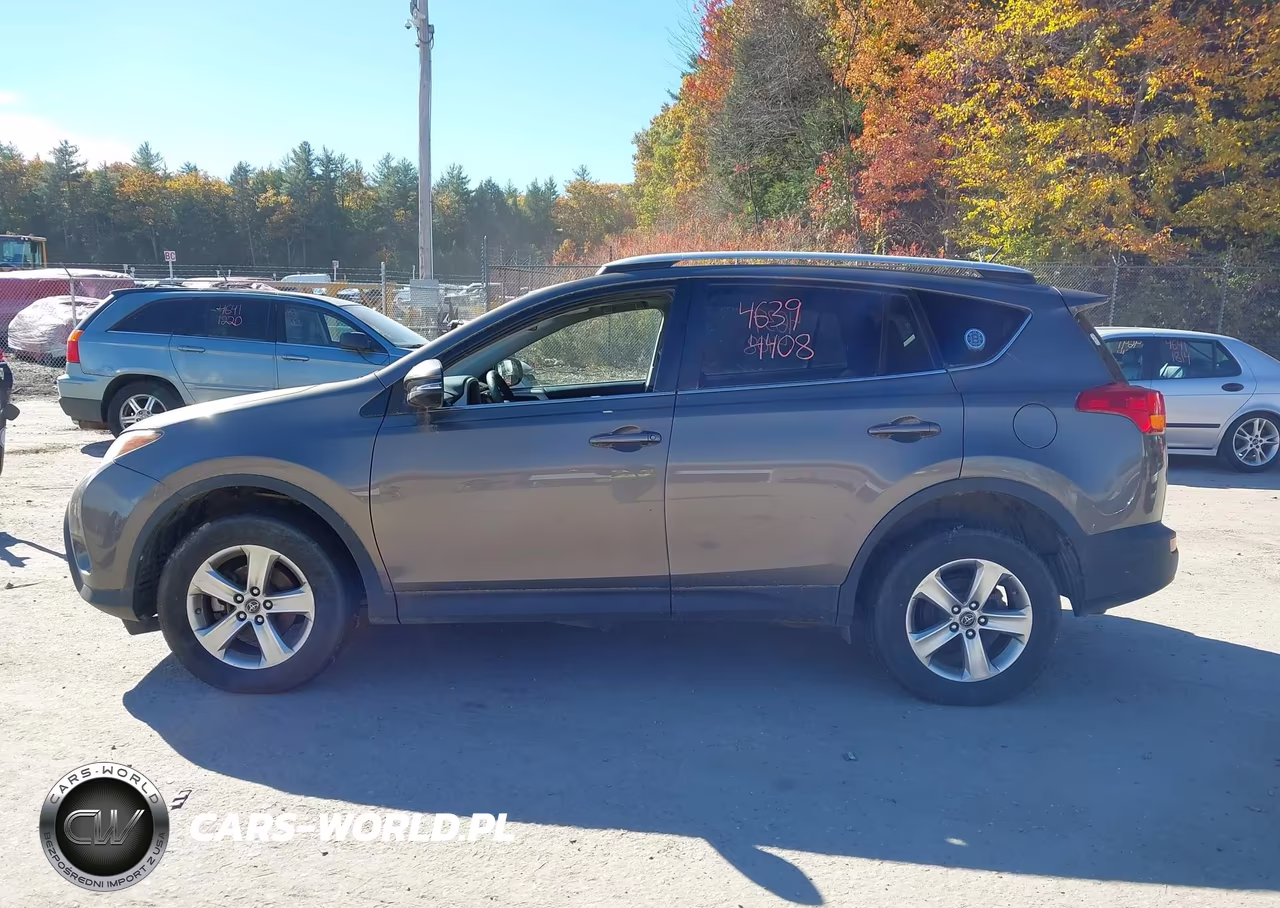2015 Toyota Rav4 Xle VIN:2T3RFREV9FW231630 - 14