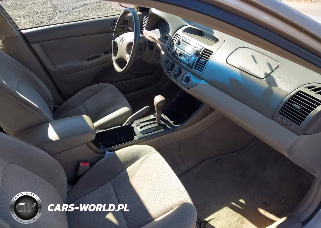 2002 Toyota Camry Le VIN:4T1BE32K02U020508 - 5
