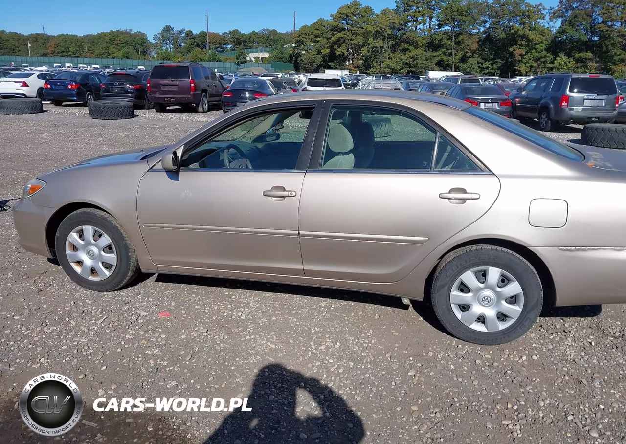 2002 Toyota Camry Le VIN:4T1BE32K02U020508 - 6