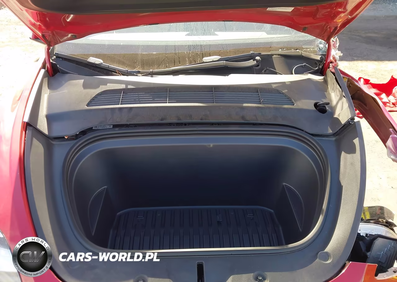 2022 Tesla Model Y Long Range Dual Motor All-Wheel Drive VIN:7SAYGDEE6NF570493 - 10