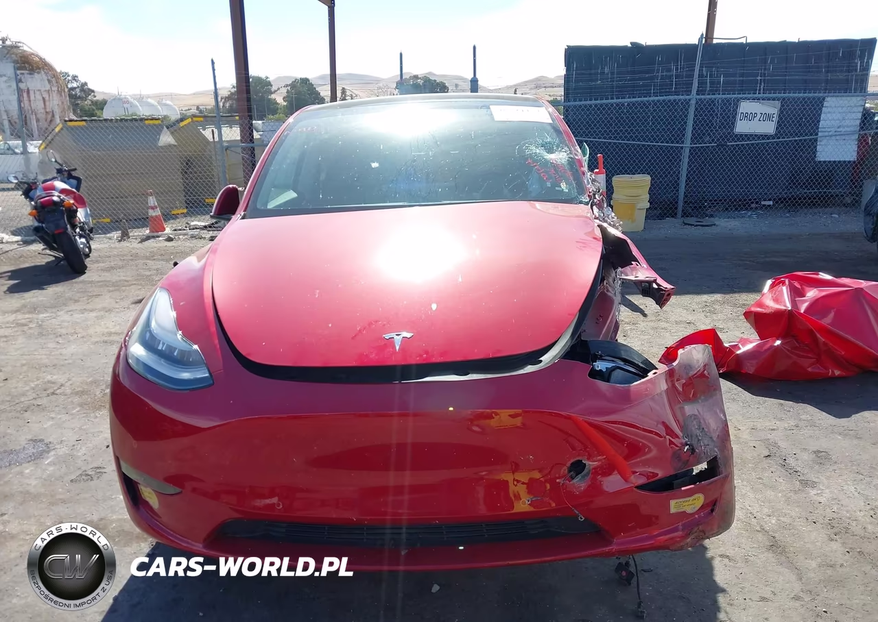 2022 Tesla Model Y Long Range Dual Motor All-Wheel Drive VIN:7SAYGDEE6NF570493 - 14