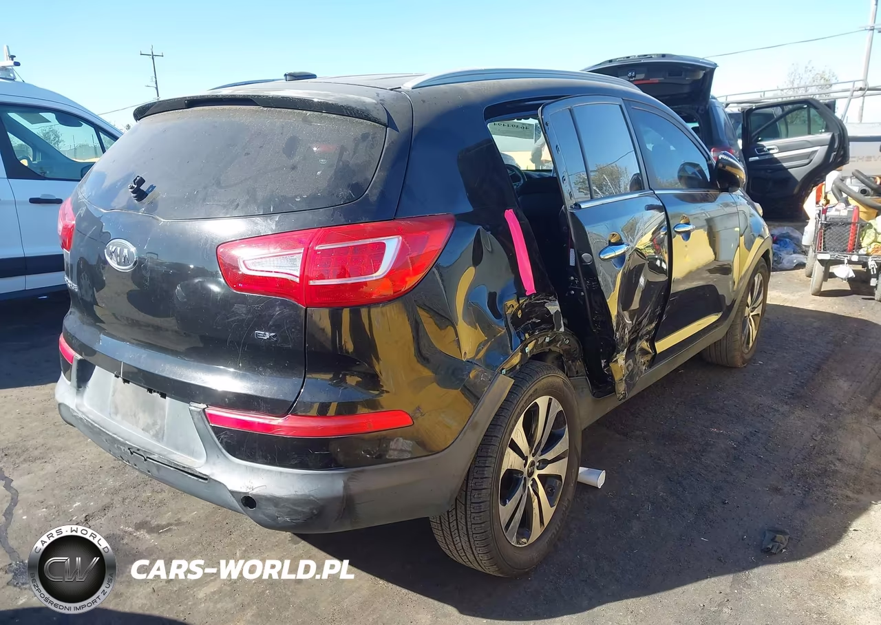 2011 Kia Sportage Ex VIN:KNDPC3A28B7081833 - 4