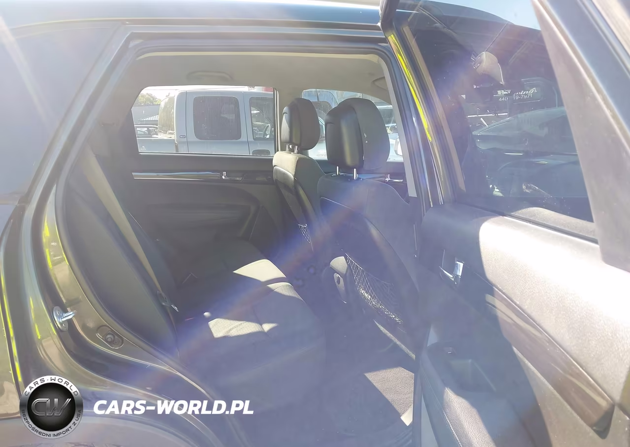 2012 Kia Sorento Lx V6 VIN:5XYKT3A20CG246109 - 8