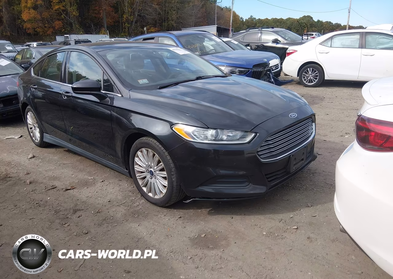 2015 Ford Fusion Hybrid S
