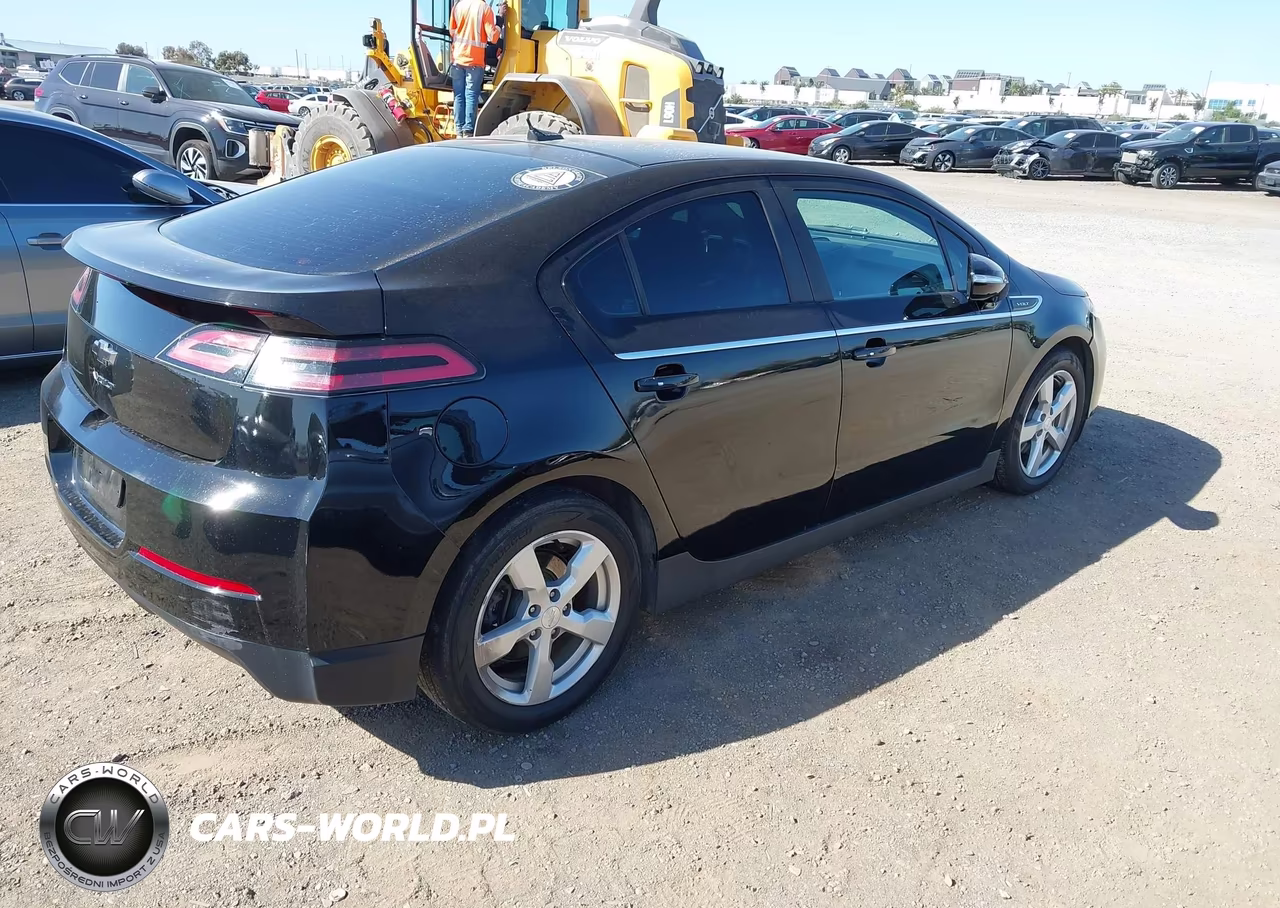 2013 Chevrolet Volt VIN:1G1RE6E4XDU137784 - 4
