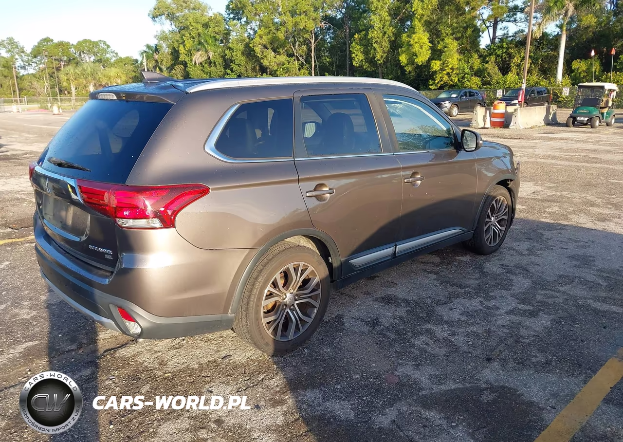 2017 Mitsubishi Outlander Se-Sel VIN:JA4AD3A30HZ051101 - 4
