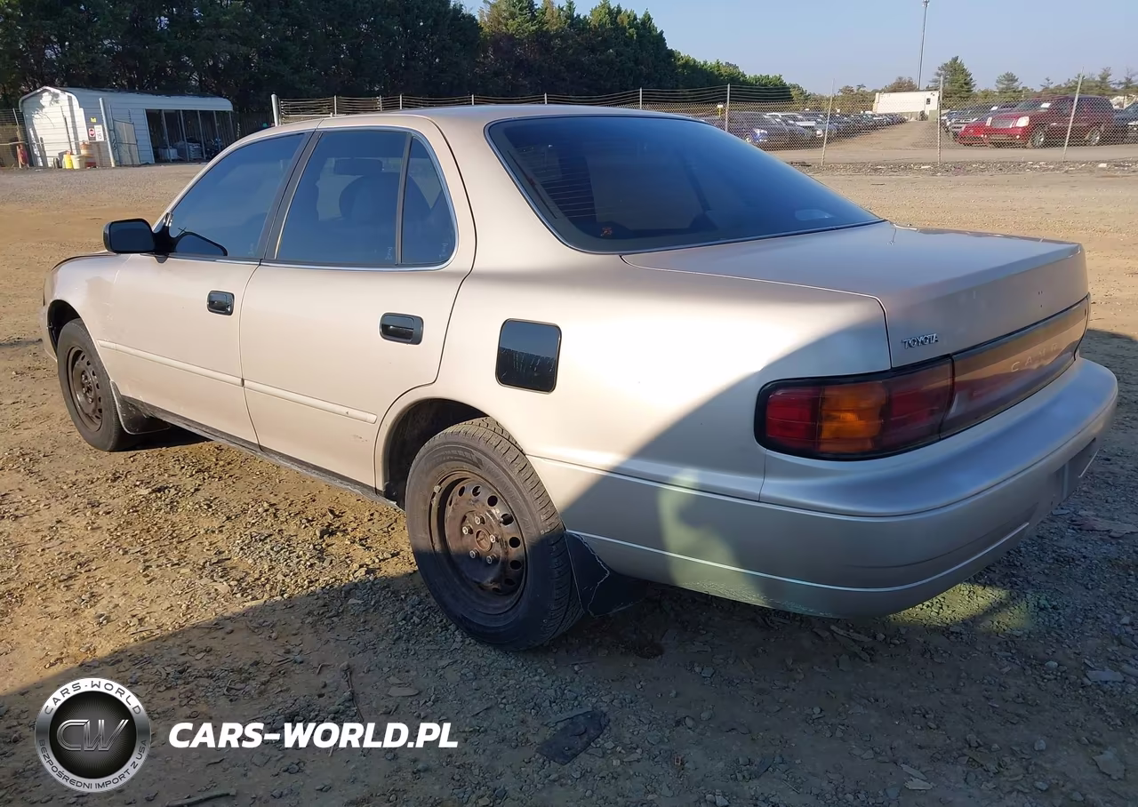 1992 Toyota Camry Le VIN:4T1SK12E7NU138356 - 3