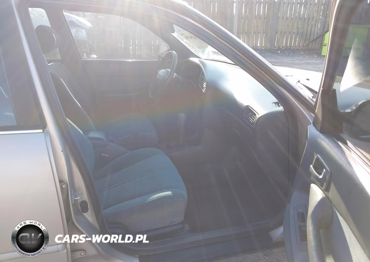 1992 Toyota Camry Le VIN:4T1SK12E7NU138356 - 5