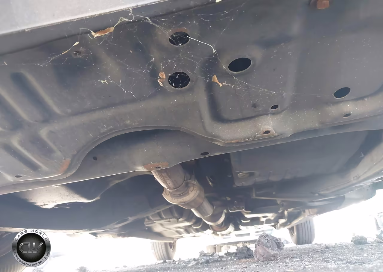 2001 Toyota Camry Ce VIN:4T1BG22K61U085883 - 13