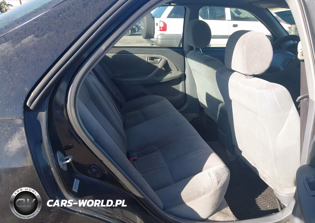 2001 Toyota Camry Ce VIN:4T1BG22K61U085883 - 8